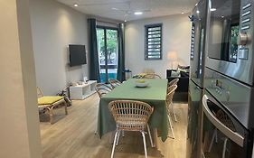 Amy'S Appartment Coastal Road Peyrebere